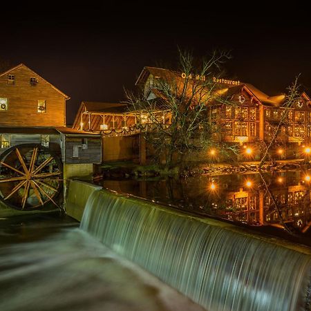 Peaceful In The Pines By Distinctive Getaways Vila Pigeon Forge Exterior foto